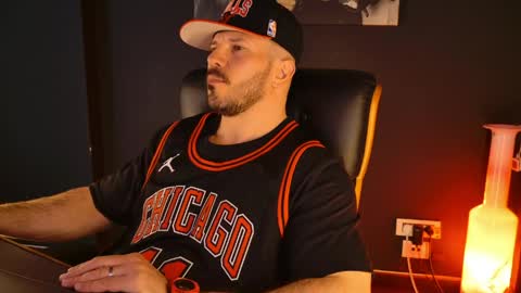 Snapshot of angeloeric chatting on April 2, 10:46 am BlackWolf online show from April 2, 10:46 am