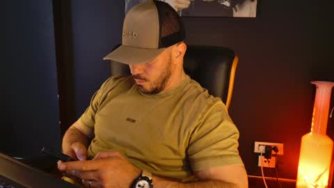 BlackWolf online show from May 7, 11:15 am