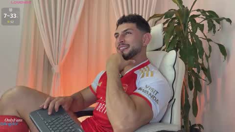 Angelo Ferro online show from October 5, 1:59 am