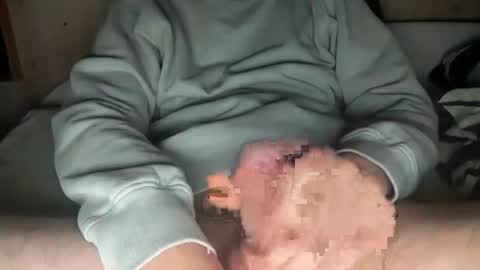 Snapshot of angelow2000 chatting on November 13, 1:37 am Angelow online show from November 13, 1:37 am