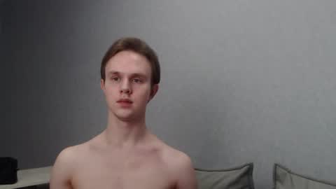 Angel online show from March 6, 9:42 pm