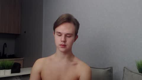 Angel online show from December 4, 9:07 am