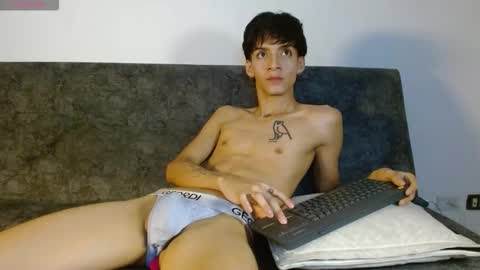 Angel online show from February 8, 1:31 am