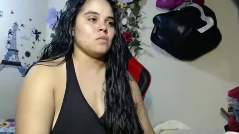 Snapshot of angelsexhotlatin chatting on January 29, 2:40 am angelsexhotlatin online show from January 29, 2:40 am