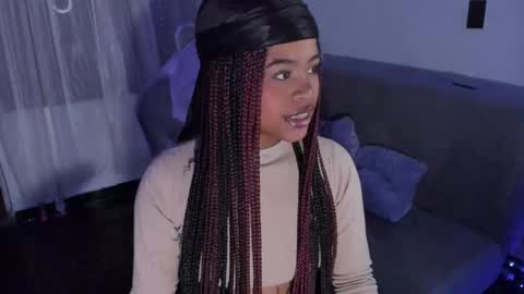 Snapshot of angelsmia_ chatting on February 24, 2:30 am MIA available content ask online show from February 24, 2:30 am