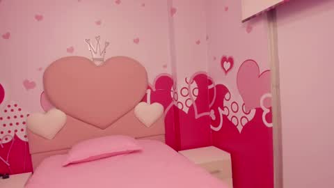 Angel  online show from February 12, 9:52 am