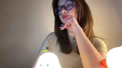 Snapshot of angelwhisper56 chatting on September 14, 3:33 pm Lisa online show from September 14, 3:33 pm