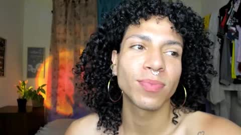 Snapshot of angelwhitte chatting on February 17, 8:59 pm angelwhitte online show from February 17, 8:59 pm