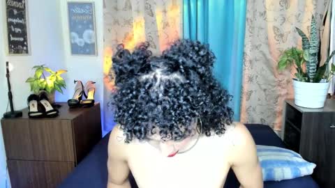 Snapshot of angelwhitte chatting on February 27, 10:54 pm angelwhitte online show from February 27, 10:54 pm