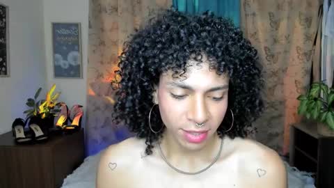 Snapshot of angelwhitte chatting on February 28, 6:53 pm angelwhitte online show from February 28, 6:53 pm