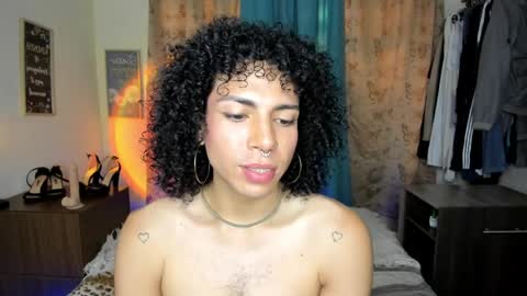 Snapshot of angelwhitte chatting on April 4, 8:28 pm angelwhitte online show from April 4, 8:28 pm