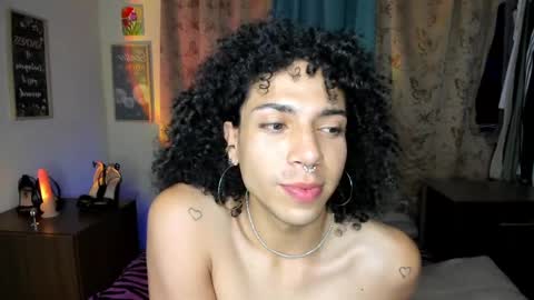 angelwhitte online show from May 12, 6:32 am