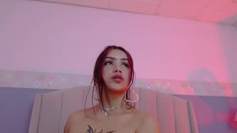 Angie online show from December 22, 10:49 am
