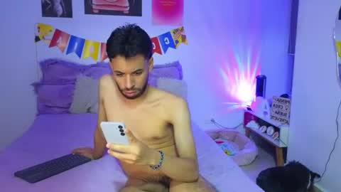 Snapshot of angie_bigboobs chatting on July 10, 4:39 am Angie Gomez Onlyfans angie bigboobs FREE online show from July 10, 4:39 am