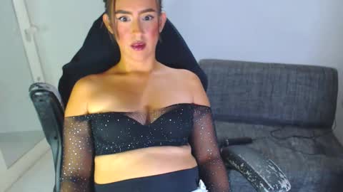 IG angie dreamgirl01 online show from November 18, 12:16 am