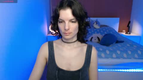 Snapshot of angie_faee chatting on January 13, 3:58 pm angie_faee online show from January 13, 3:58 pm