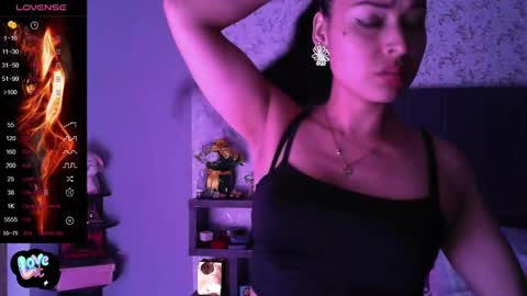 Snapshot of angiebaxter chatting on January 30, 1:11 am Angiebaxt online show from January 30, 1:11 am