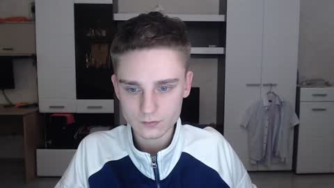 Snapshot of angryzan chatting on December 25, 11:11 am vodka online show from December 25, 11:11 am