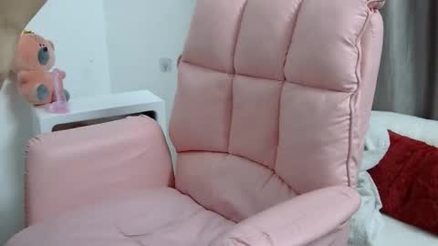 Snapshot of anianqueen chatting on March 25, 2:23 pm anianqueen online show from March 25, 2:23 pm