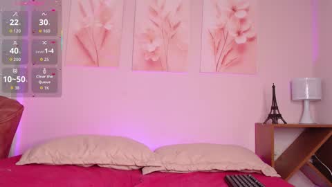     online show from December 15, 7:18 pm