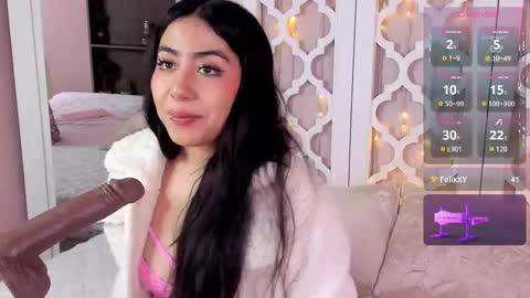Snapshot of aniie_west chatting on February 18, 3:10 pm aniie_west online show from February 18, 3:10 pm