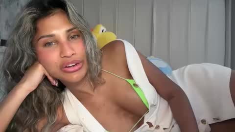anisha online show from May 26, 10:44 am