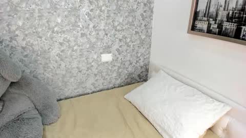 Snapshot of anika_h chatting on March 6, 12:01 pm anika_h online show from March 6, 12:01 pm