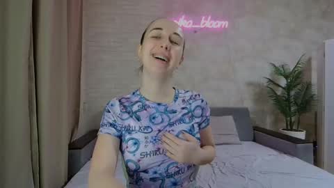 anikabloom online show from January 25, 2:15 am