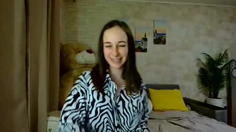 anikabloom online show from December 15, 6:45 pm