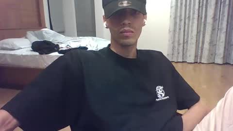 Snapshot of animavestra_ chatting on December 11, 3:47 pm Marvin online show from December 11, 3:47 pm