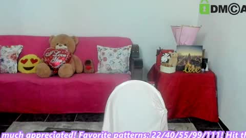 Snapshot of anissyax chatting on April 9, 2:44 am AnissyaX online show from April 9, 2:44 am