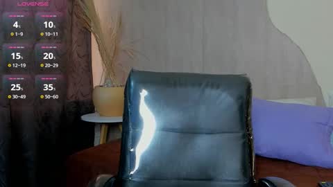 ANITTA online show from February 6, 2:09 pm