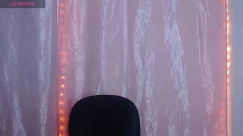 ANITTA online show from May 13, 1:25 am