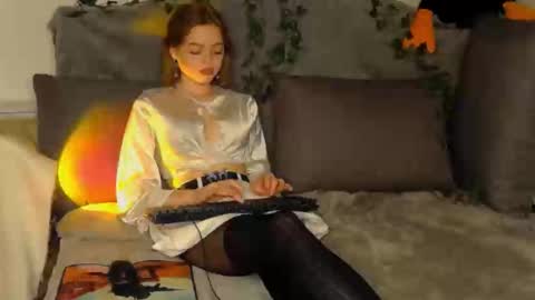 anita__grey online show from December 18, 5:31 pm