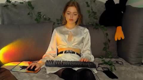 anita__grey online show from December 18, 8:36 pm