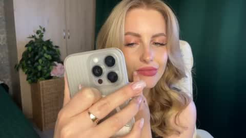 Anita online show from May 17, 12:41 am