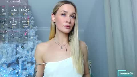 Snapshot of anita_delicious chatting on December 21, 9:44 pm anita_delicious online show from December 21, 9:44 pm