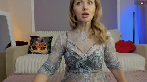 Anita online show from March 2, 9:43 pm