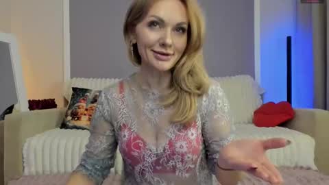 Anita online show from March 7, 10:40 pm