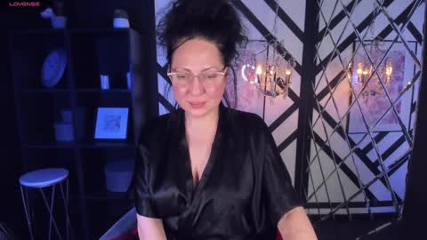 Anita online show from February 1, 9:08 pm