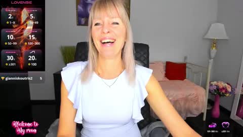 Anita online show from December 3, 7:21 am