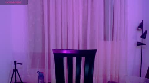 Snapshot of anitafox_ chatting on July 2, 11:44 pm Anitafoxx online show from July 2, 11:44 pm