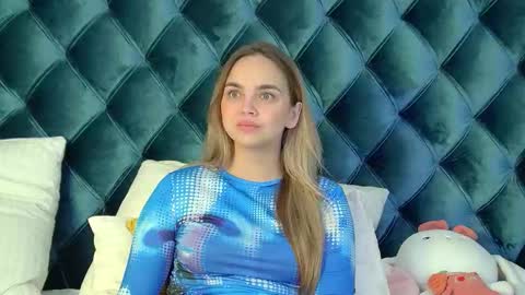 Snapshot of anitaventure chatting on October 1, 4:18 am AnitaVenture online show from October 1, 4:18 am