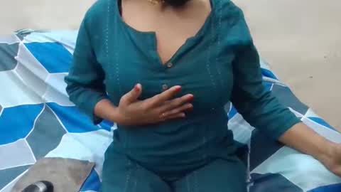 anjali_dogra786 online show from December 20, 8:16 pm