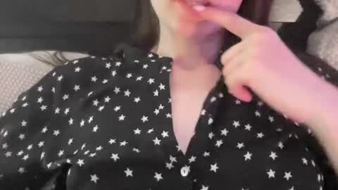 Snapshot of anje_forsexytime chatting on December 6, 10:19 pm Anje online show from December 6, 10:19 pm