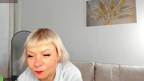 ann_annise online show from March 10, 1:32 am