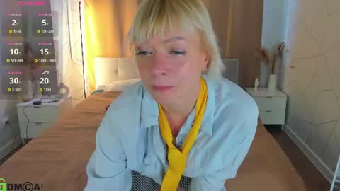 ann_annise online show from July 1, 1:18 am