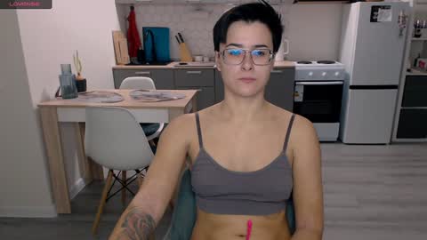 Snapshot of ann_mikky chatting on December 3, 10:39 am Godness Sandra online show from December 3, 10:39 am