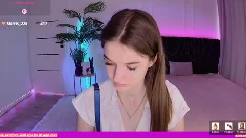 ann_woood online show from May 5, 4:04 pm