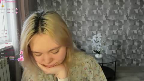 Anna online show from April 23, 12:29 pm